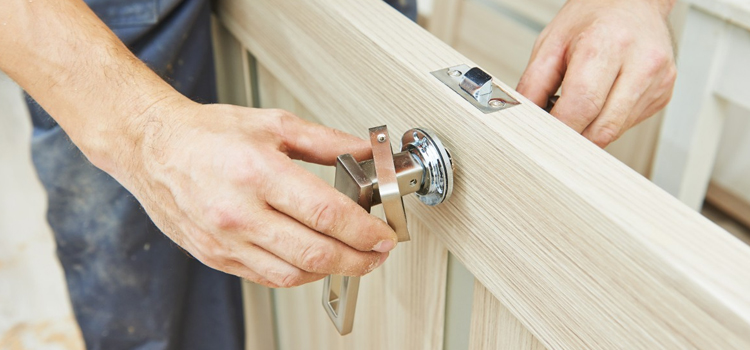 interior door repair Avenal